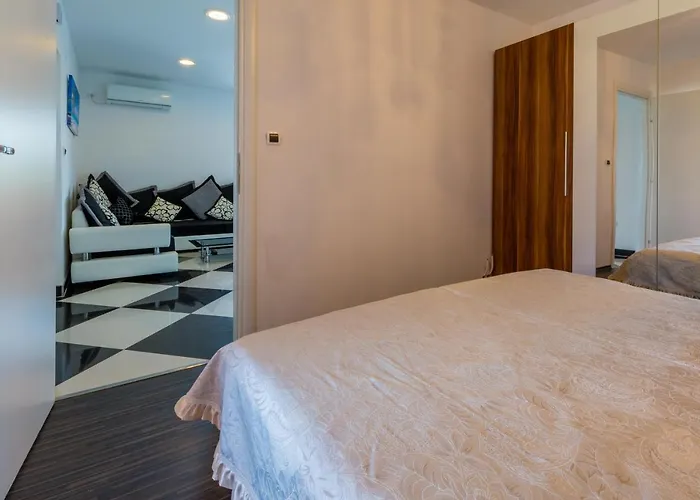 Villa Crikvenica ツリクヴェニツァ