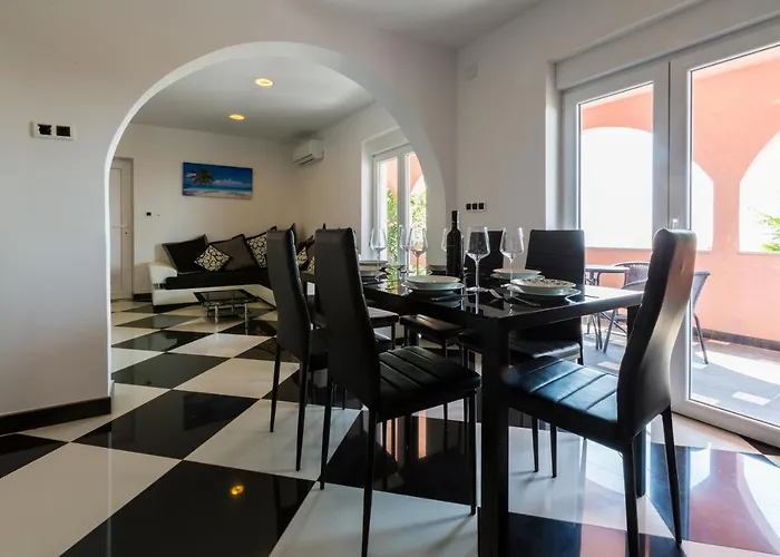 別荘 Villa Crikvenica *