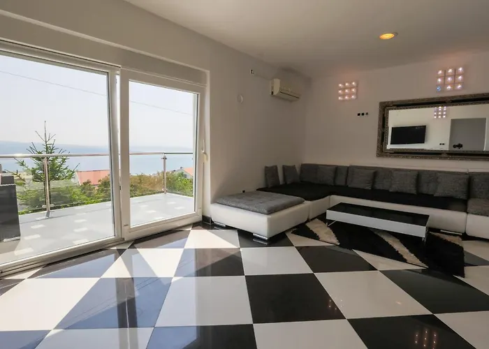 Villa Crikvenica ツリクヴェニツァ